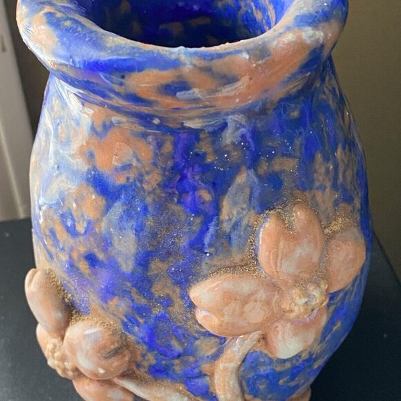 Vintage Marked Signed 77' Stutts Blue Raised Floral HandMade Thrown Pottery Vase - Picture 6 of 10